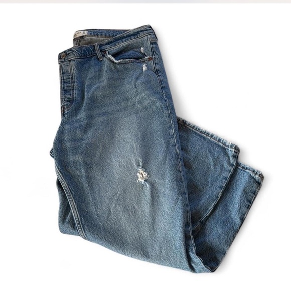 Abercrombie The Dad High Rise Jeans - Picture 6 of 7